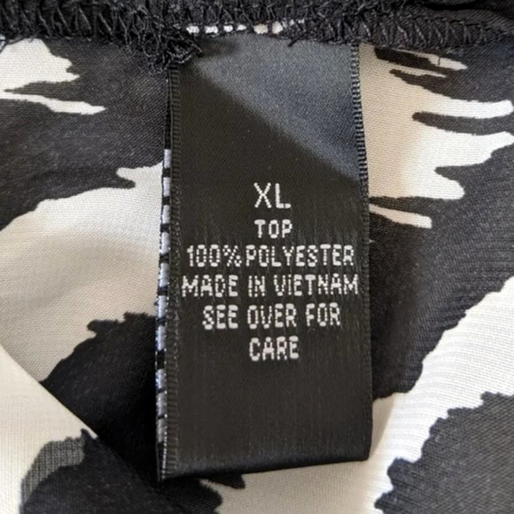AB Studio Long Sleeve Sheer Blouse, Black / White Chevron Print, Size XL - Picture 8 of 9